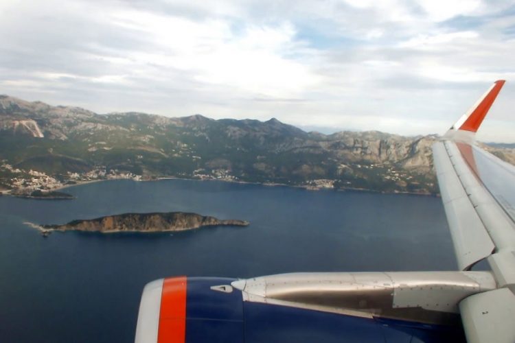 новость 17-08-2020 С 1 сентября Аэрофлот возобновляет полеты в Черногорию