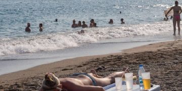 новость 23-08-2020 Россияне раскупают туры на турецкие курорты в сентябре-октябре
