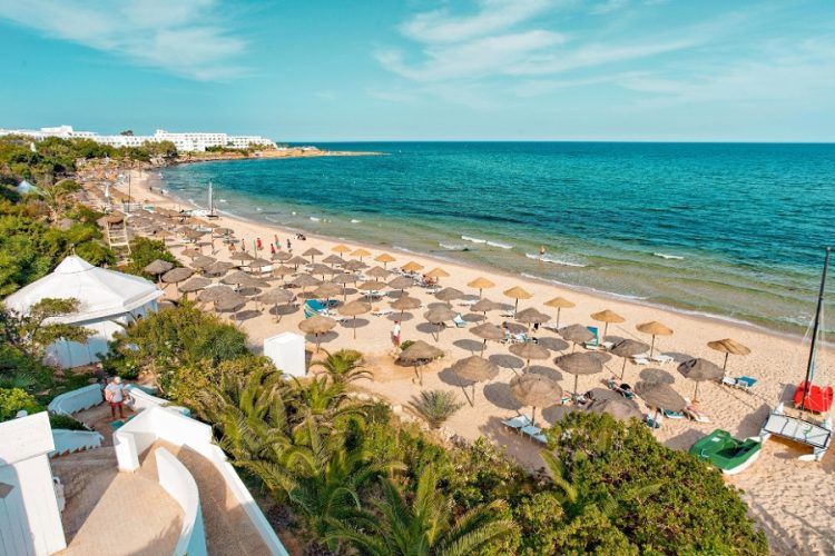 новость 31-08-2020 Туристы нашли способы обходить коронавирусные запреты в Тунисе