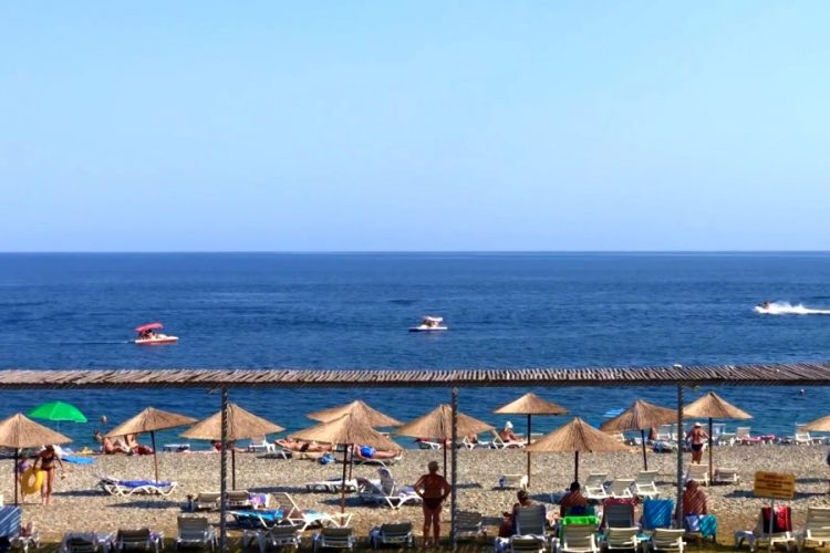 Российский турист заболел коронавирусом в Абхазии