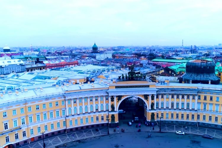 Создана горячая линия для туристов, желающих получить кэшбек за отдых в России