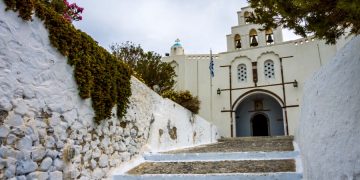 Греция отчиталась о количестве открытых отелей