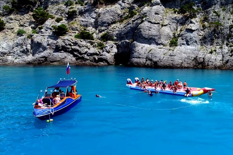 Число состоятельных туристов в Крыму возросло, а вместе с ним появились и проблемы