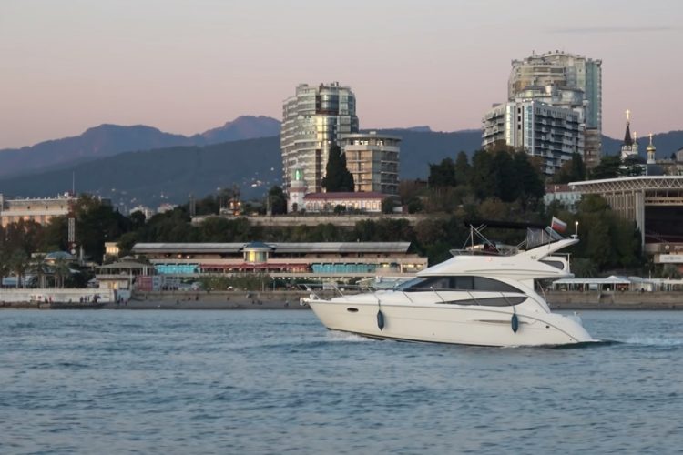 Две тысячи туроператоров и отелей готовы продавать туры с кэшбеком