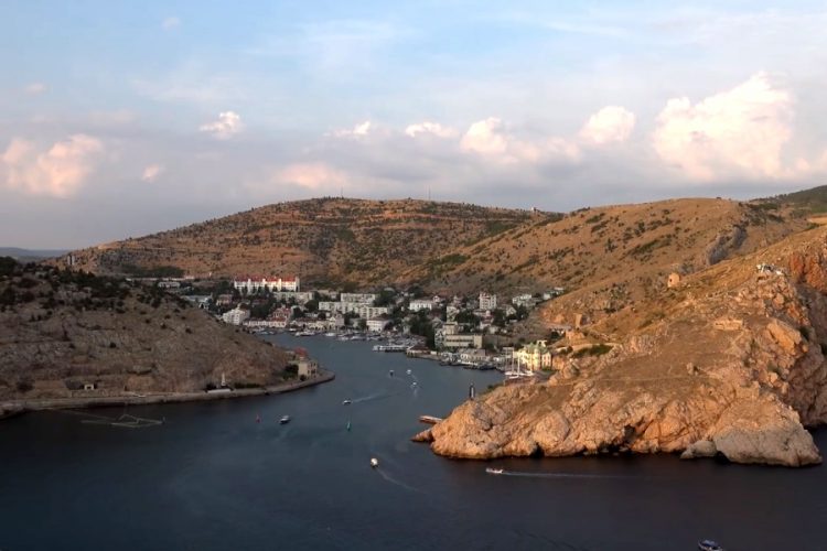 Стало известно, насколько охотно россияне рассматривают внутренние направления для отдыха