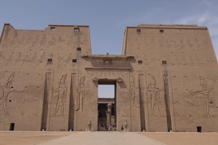 Египет запрещает туристам покидать территорию курортных зон