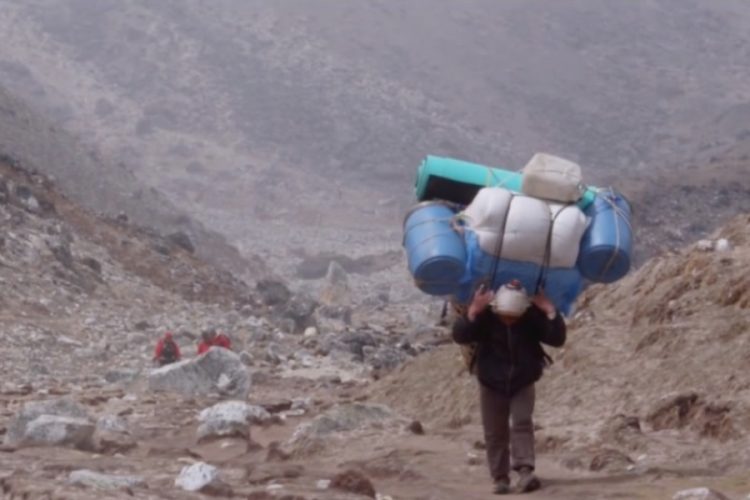 Эверест снова открылся для альпинистов