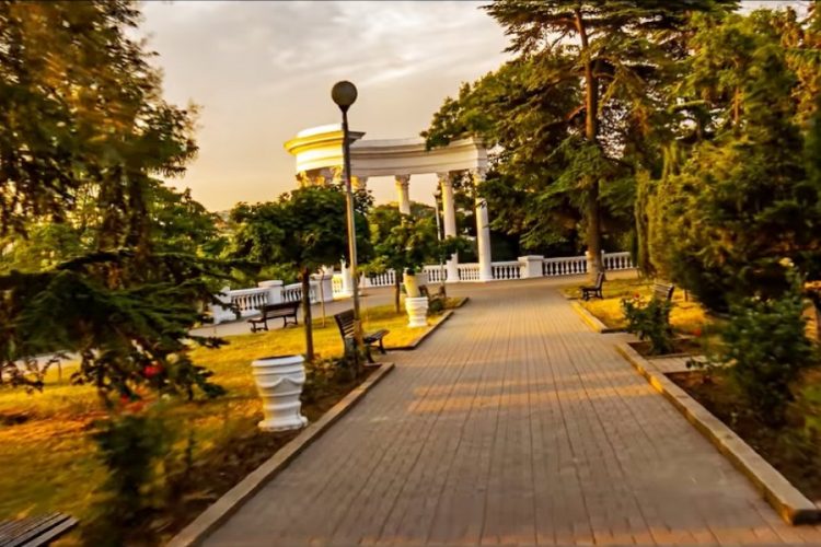 Туристам предложат отдых в Крыму за 300 рублей в день