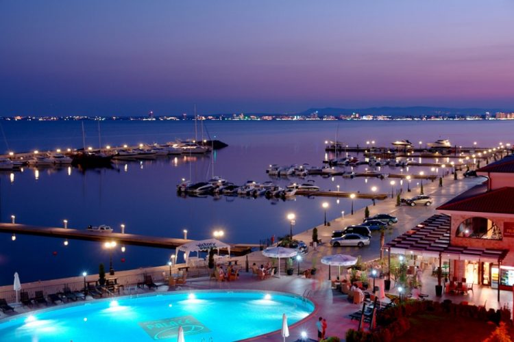 новость 09-09-2020 Болгария выразила готовность к приему гостей из РФ