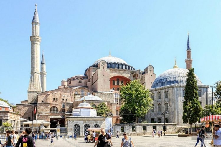 новость 08-09-2020 Новые правила для посещающих собор Святой Софии