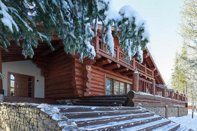 новость 13-09-2020 отелях Алтая не хватает мест не только летом, но также осенью и зимой