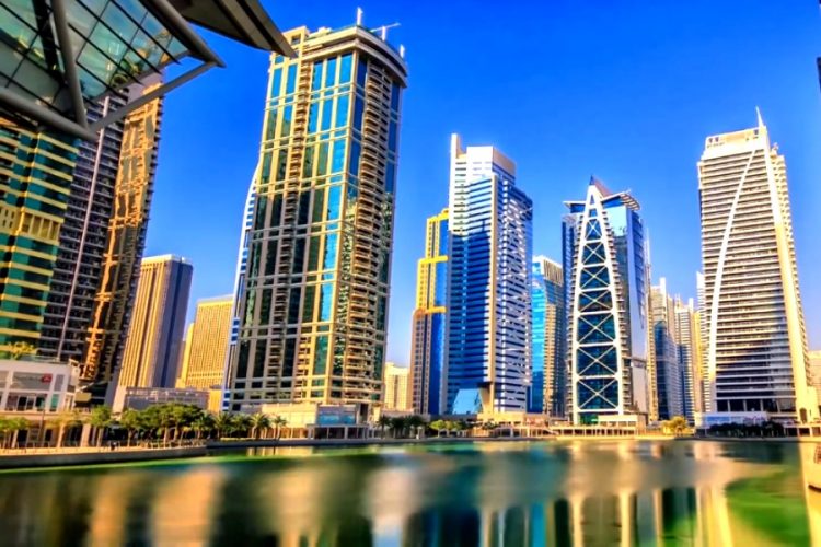 Все для туристов - отели ОАЭ начали проводить бесплатные тесты на Covid-19