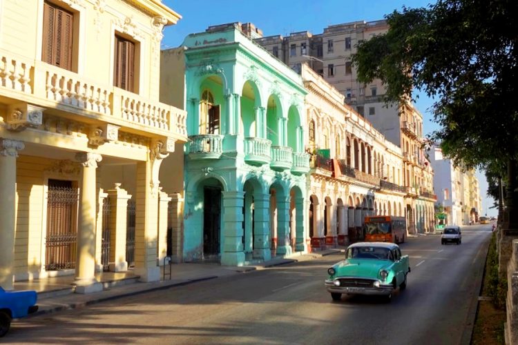 Куба рассчитывает вскоре возобновить рейсы из России