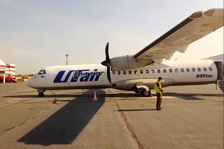 UTair пытается выяснить, как выдаются допуски на выполнение рейсов