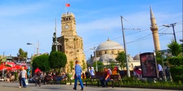 Подсчитано количество россиян, прибывших в Анталью с 1 по 15 сентября