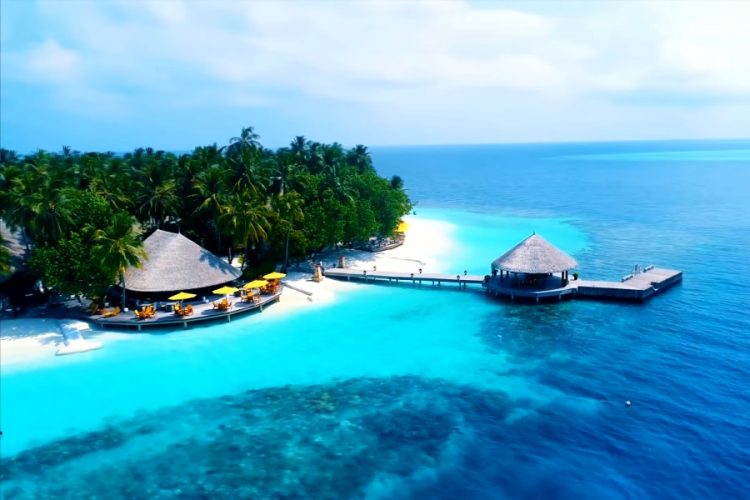 Россиян предупредили о рисках застрять за границей