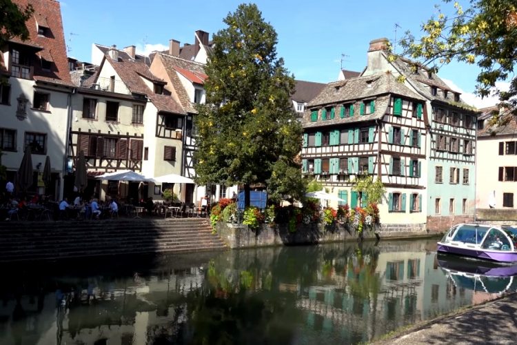 Все больше европейских государств вводят карантин