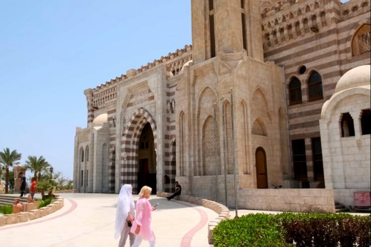 Отели Египта обратились в Минтуризма с просьбой увеличить лимит загрузки