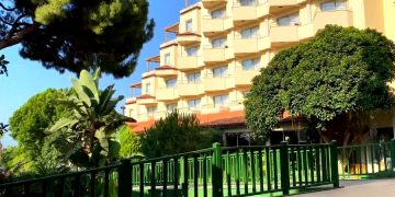 Туррынок обеспокоен новостью об изоляции туристов с отрицательным тестом на Covid-19