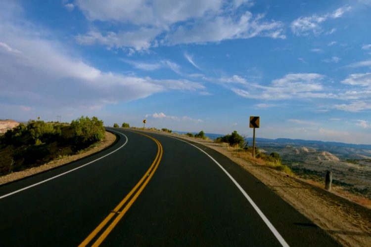 Booking.com рассказал, сколько россиян готовы отправиться в автопутешествие