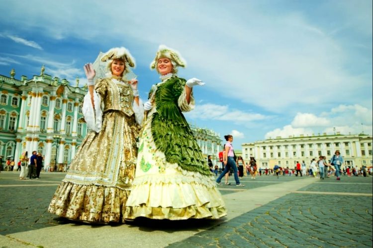 Куда россияне едут на экскурсии осенью