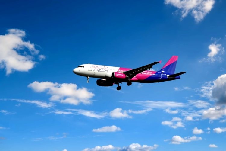 Wizz Air откладывает старт полетов из Санкт-Петербурга