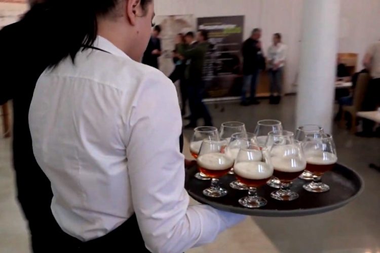 Фестиваль Октоберфест в этом году проходит подпольно