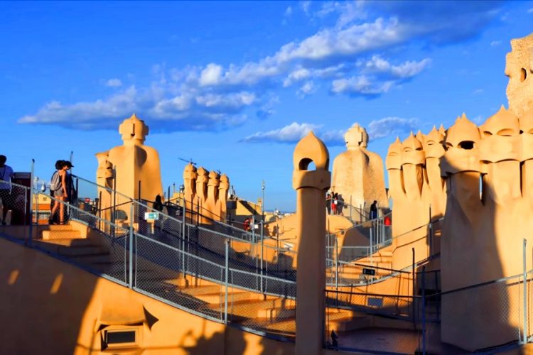 В Испании появляются закрытые на карантин зоны