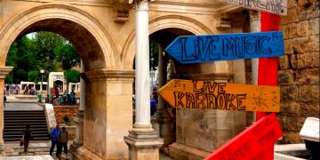 Мошенники обворовали российских туристов в Анталье