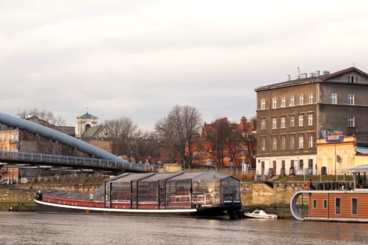 Стало известно, почему поездки в Польшу для россиян остаются невозможными