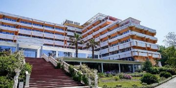 новость 25-10-2020 Заполняемость отелей и гостиниц Сочи в октябре достигла 77%
