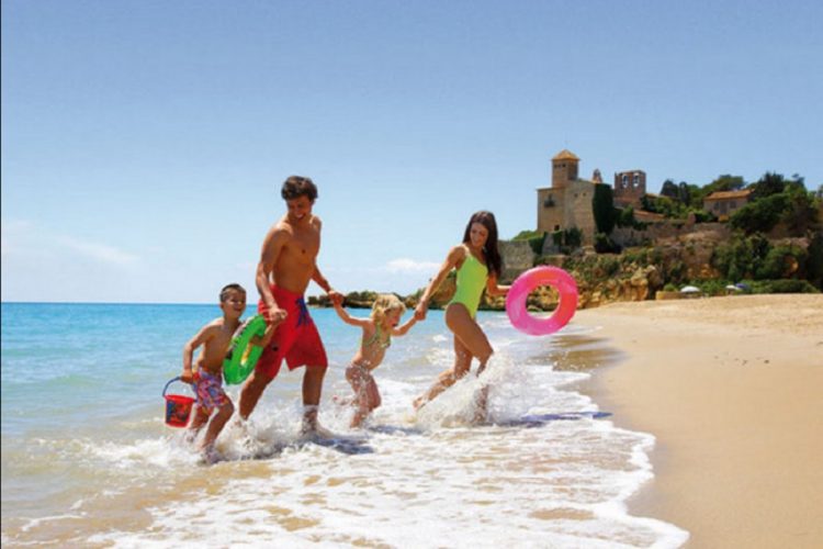 новость 04-10-2020 Туристы с детьми стали отказываться от туров в Турцию