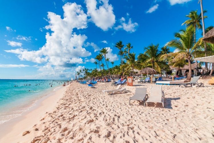 новость 22-10-2020 17 октября на Доминикану прибыл первый чартер AZUR air из Украины. Туристы делятся впечатлениями