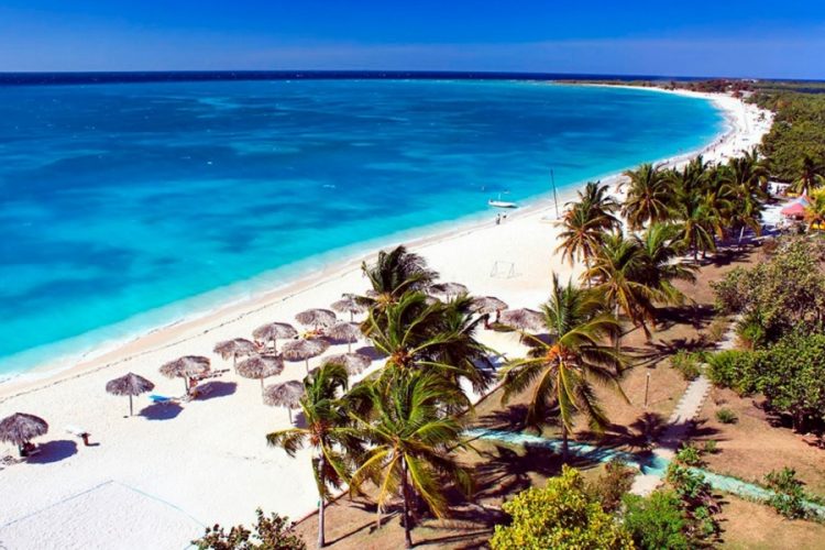 новость 31-10-2020 Кубинские туры разлетаются как "горячие пирожки"