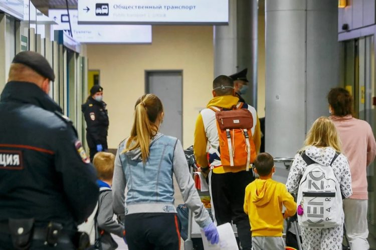 новость 20-10-2020 Московских туристов оштрафовали на 1 миллион рублей за отсутствие ПЦР-тестирования на COVID