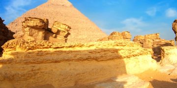Российские туристы заразились коронавирусом в Египте