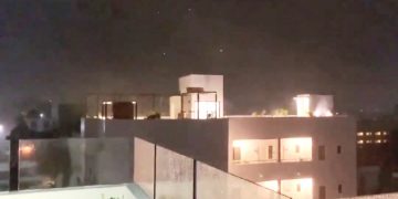 Около 266 000 жителей Мексики остались без электричества из-за урагана