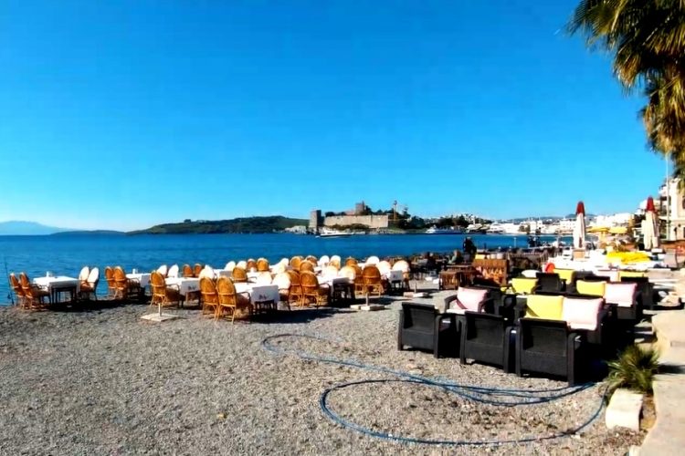 Кому потребуется цифровой код для заселения в отель Турции?