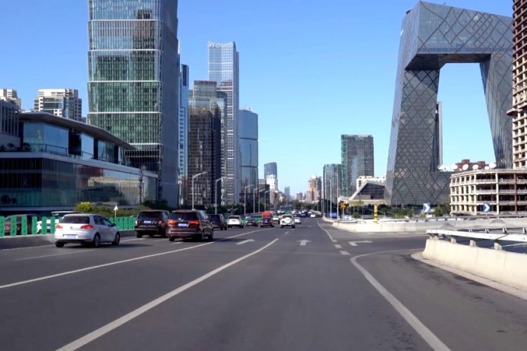 Пекин вводит лимит на количество приезжих