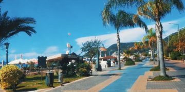 Каждый второй турист в Анталье - из России