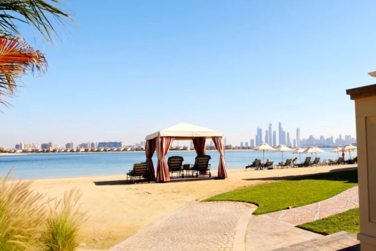 Дубай вводит послабления относительно тестов на коронавирус