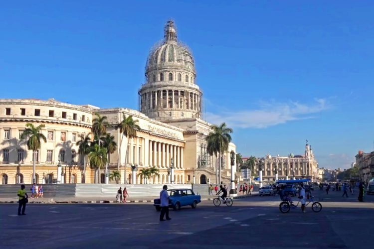 Только отдельные страховые полисы будут принимать на Кубе