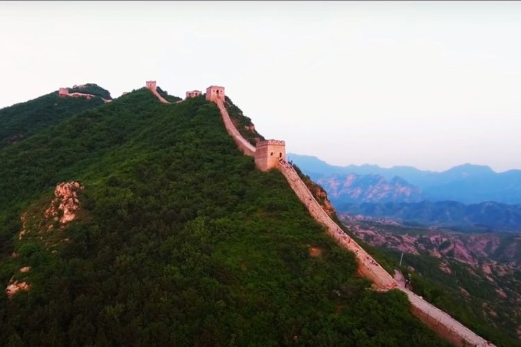 В Китае внутренние поездки начали пользоваться взрывным спросом