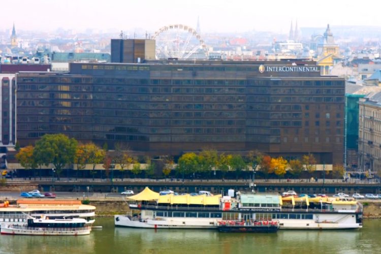 Около 70% россиян забрали деньги вместо отмененных туров