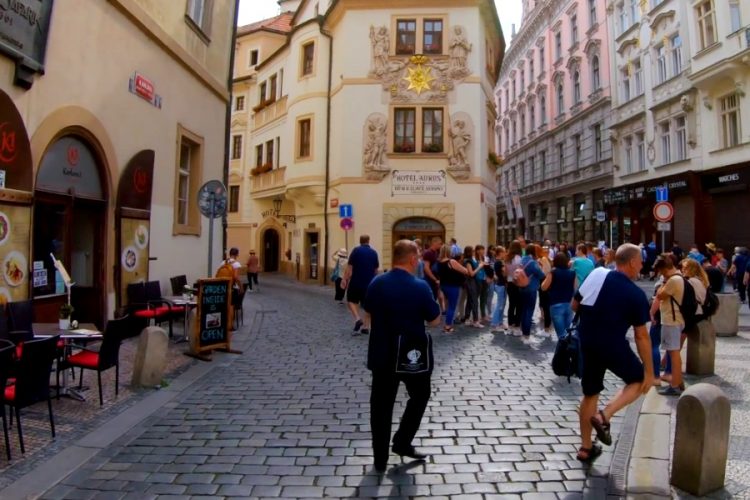 Прага смогла привлечь внимание туристов новой кампанией