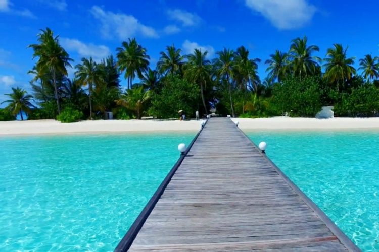 Хватит ли мест в отелях Мальдив для российских туристов?