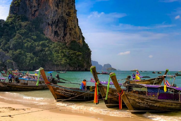 новость 10-11-2020 Из-за жестких ограничений экономика Таиланда в глубоком финансовом кризисе