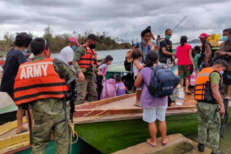 новость 14-11-2020 На центральные регионы Вьетнама обрушится мощный шторм