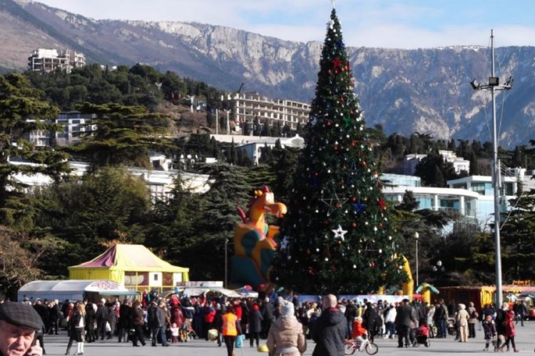 новость 18-11-2020 В Крыму отменили новогодние праздничные программы