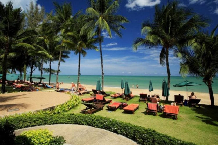 новость 25-11-2020 После закрытия Таиланда Кхао Лак - самый популярный курорт